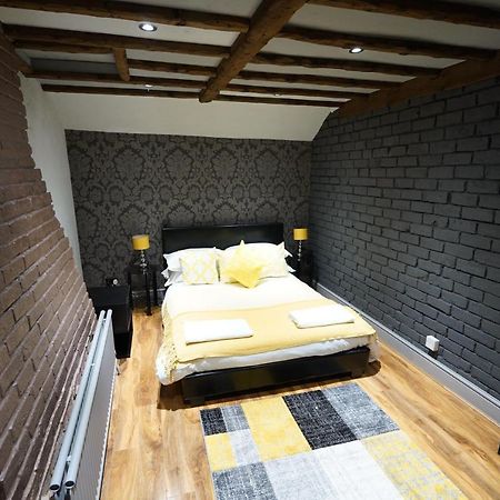 The King William IV Bed & Breakfast Royston Bagian luar foto
